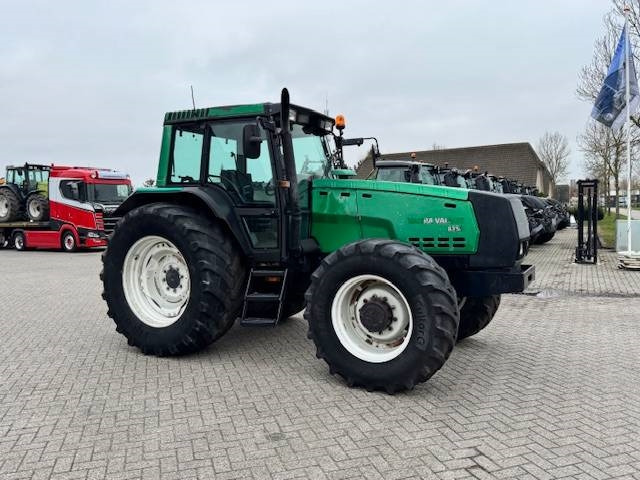 Tracteur agricole Valtra 8350 Hitech: photos 12
