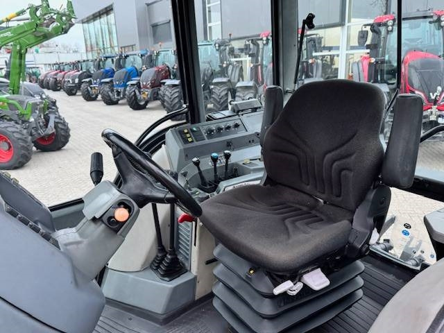 Tracteur agricole Valtra 8350 Hitech: photos 20