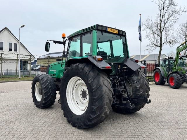 Tracteur agricole Valtra 8350 Hitech: photos 18