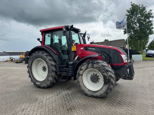 Valtra T193 Hitech TWINTRAC 5900 uur! - Tracteur agricole: photos 2 Valtra T193 Hitech TWINTRAC 5900 uur! - Tracteur agricole: photos 2