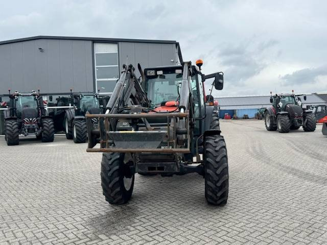 Tracteur agricole Valtra Valmet 6650 Hitech, voorlader, vloeistofkoppeling: photos 14