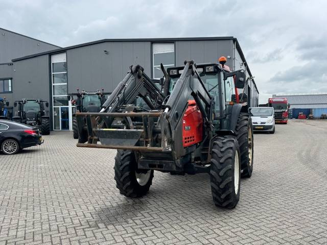 Tracteur agricole Valtra Valmet 6650 Hitech, voorlader, vloeistofkoppeling: photos 13