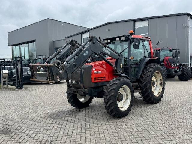 Tracteur agricole Valtra Valmet 6650 Hitech, voorlader, vloeistofkoppeling: photos 11