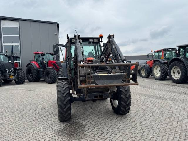 Tracteur agricole Valtra Valmet 6650 Hitech, voorlader, vloeistofkoppeling: photos 16