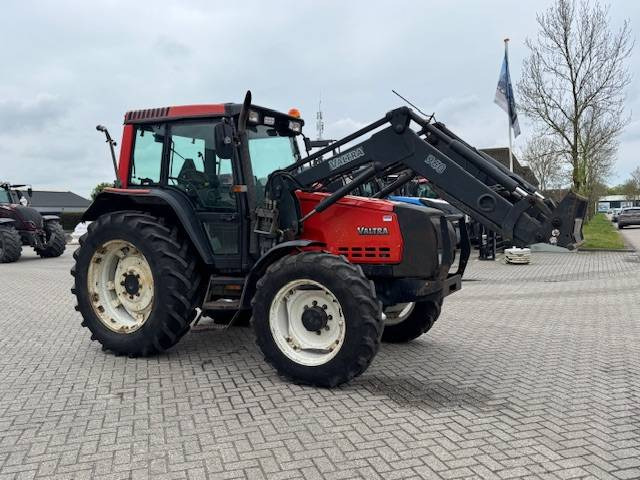 Tracteur agricole Valtra Valmet 6650 Hitech, voorlader, vloeistofkoppeling: photos 6
