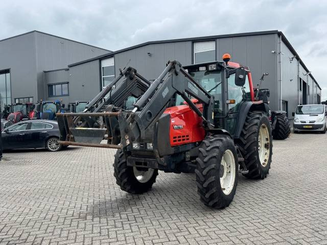 Tracteur agricole Valtra Valmet 6650 Hitech, voorlader, vloeistofkoppeling: photos 12