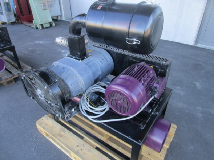 BARRATI VAKUUMPUMPE MIT GESTELL MIT ANSAUGFILTER UND SCHALLDÄMPFER - Machine d'emballage et de conditionnement: photos 3 BARRATI VAKUUMPUMPE MIT GESTELL MIT ANSAUGFILTER UND SCHALLDÄMPFER - Machine d'emballage et de conditionnement: photos 3