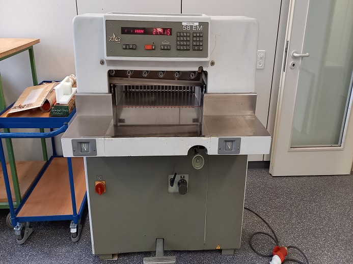 Massicot POLAR 58 EM: photos 1