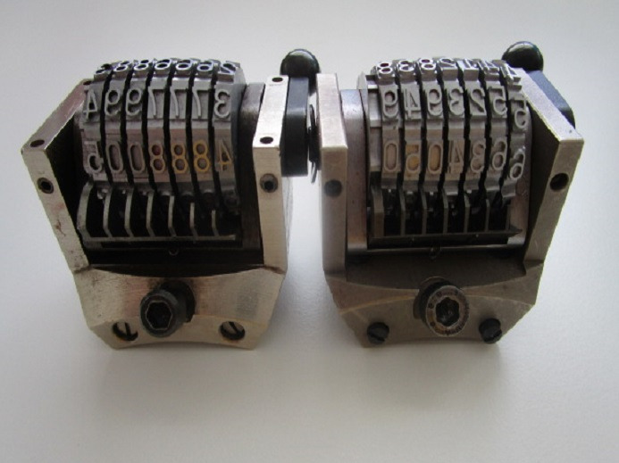 6 x NUMMERATOREN QUERSTELLER,VORWÄRTS, KLEIN - Pièces de rechange pour Machine d'impression: photos 1 6 x NUMMERATOREN QUERSTELLER,VORWÄRTS, KLEIN - Pièces de rechange pour Machine d'impression: photos 1