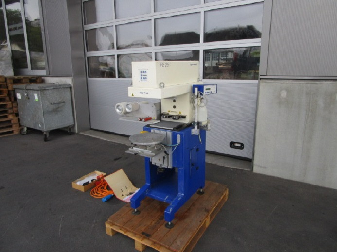 TECA-PRINT TPE 251 TAMPONDRUCKMASCHINE MIT WECHSELSTELLER - Machine d'impression: photos 2 TECA-PRINT TPE 251 TAMPONDRUCKMASCHINE MIT WECHSELSTELLER - Machine d'impression: photos 2