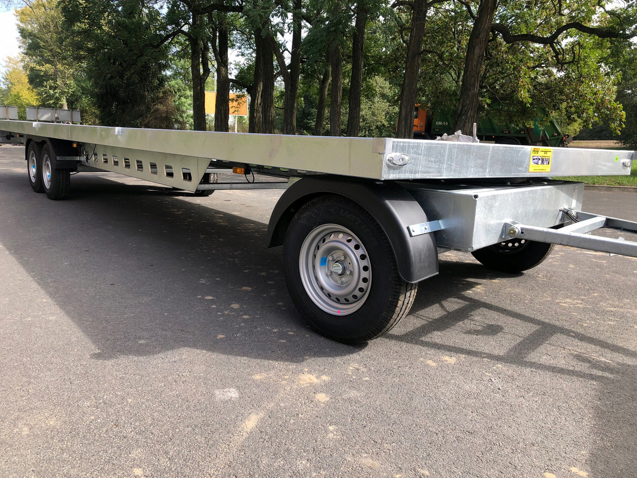 PRZYCZEPA OBROTNICA PLATFORMA 8m 3500 KG / TURNTABLE PLATFORM TRAILER 8m 3500 KG - Remorque plateau: photos 5 PRZYCZEPA OBROTNICA PLATFORMA 8m 3500 KG / TURNTABLE PLATFORM TRAILER 8m 3500 KG - Remorque plateau: photos 5