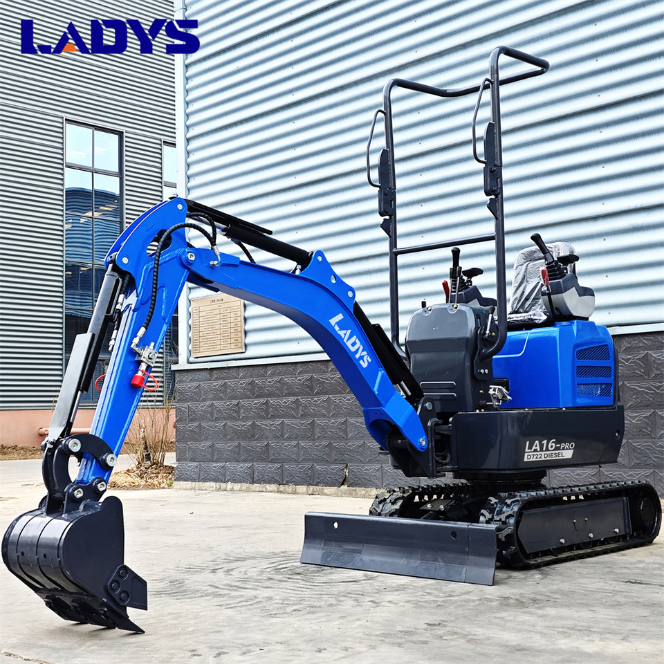 LADYS LA16Pro Mini Excavator Kubota Euro 5/Epa Engine Mini Excavator For Sale - Mini pelle: photos 4 LADYS LA16Pro Mini Excavator Kubota Euro 5/Epa Engine Mini Excavator For Sale - Mini pelle: photos 4