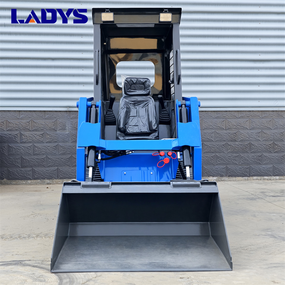 LADYS LA670 Skid Steer Euro 5/Epa Engine Kubota Mini Small Skid Steer Loader For Sale - Mini chargeuse: photos 5 LADYS LA670 Skid Steer Euro 5/Epa Engine Kubota Mini Small Skid Steer Loader For Sale - Mini chargeuse: photos 5
