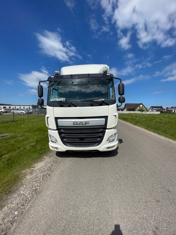 DAF CF440 FAK - Camion isothermique: photos 3 DAF CF440 FAK - Camion isothermique: photos 3
