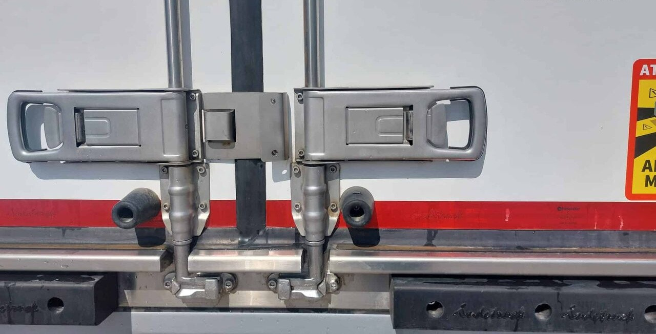 Indetruck Semirimorchio frigo - Semi-remorque frigorifique: photos 4 Indetruck Semirimorchio frigo - Semi-remorque frigorifique: photos 4