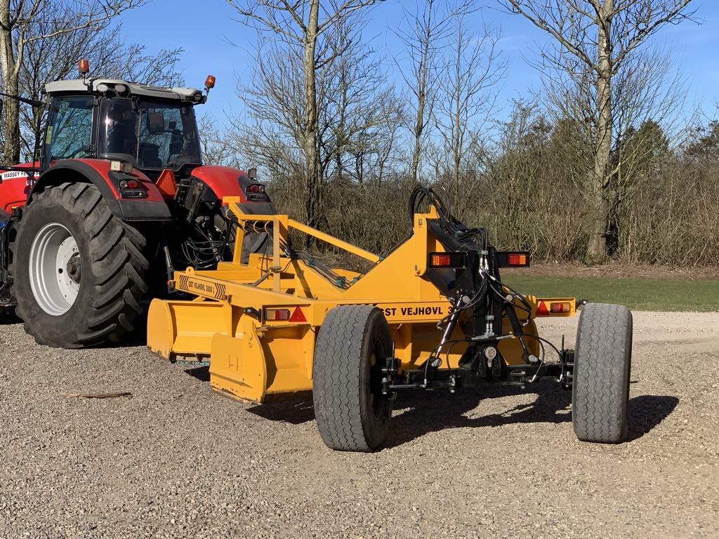 GST 3000 Gravel Road planere GST 3000 Vejhøvl - Décapeuse: photos 2 GST 3000 Gravel Road planere GST 3000 Vejhøvl - Décapeuse: photos 2