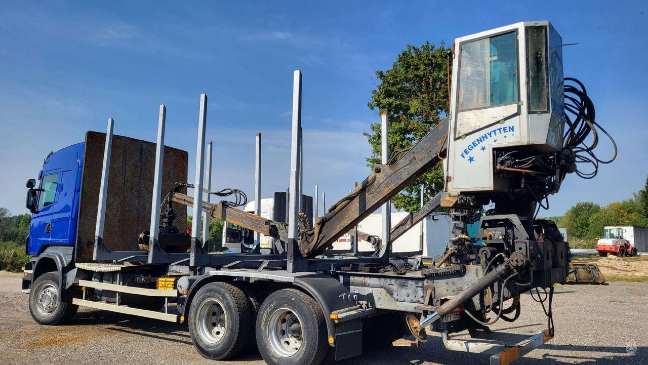 LOGLIFT Loglift F 96 S - Grue auxiliaire: photos 1 LOGLIFT Loglift F 96 S - Grue auxiliaire: photos 1