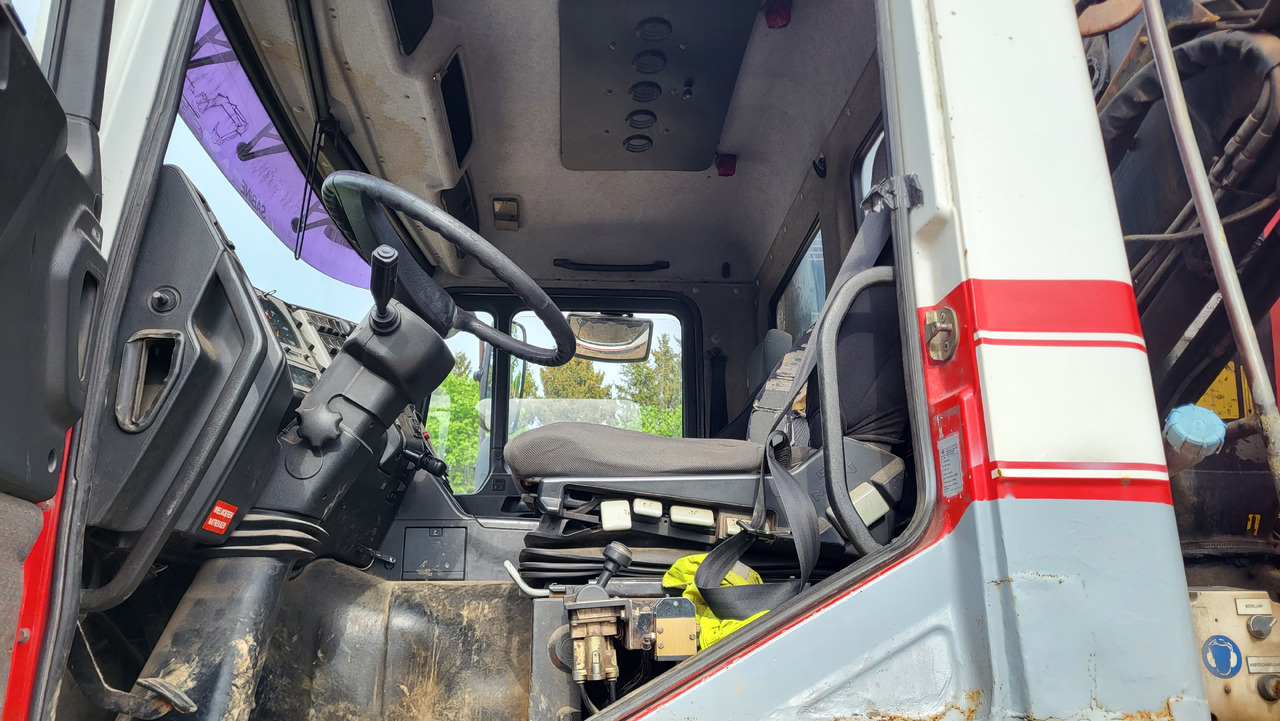 Camion benne pour transport de matériaux granulaires MAN 33.414 6X6 HIAB 102 33.414: photos 31