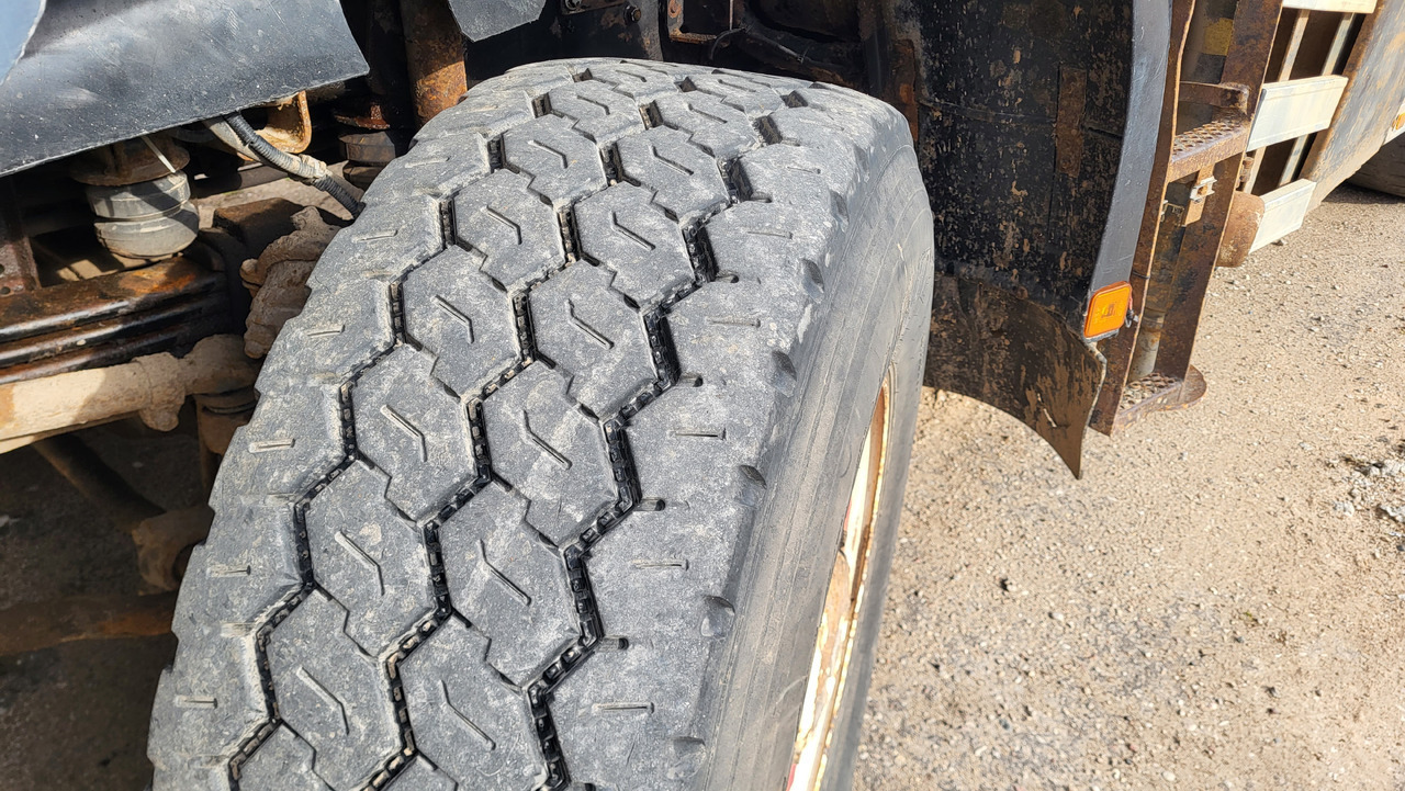 Camion benne pour transport de matériaux granulaires MAN 33.414 6X6 HIAB 102 33.414: photos 23