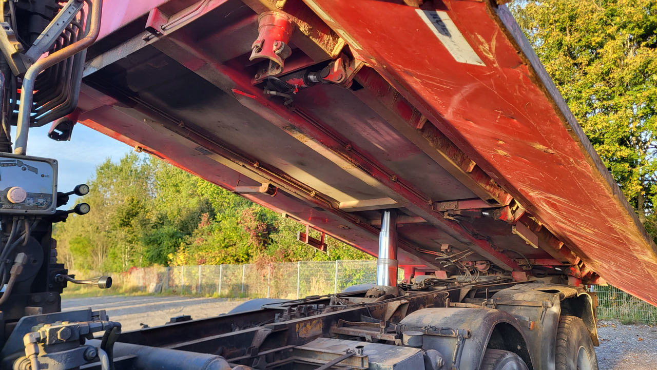 Camion benne pour transport de matériaux granulaires MAN 33.414 6X6 HIAB 102 33.414: photos 12