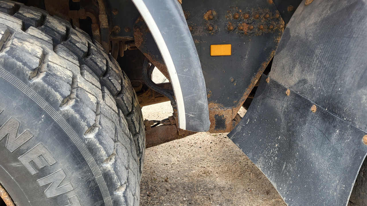 Camion benne pour transport de matériaux granulaires MAN 33.414 6X6 HIAB 102 33.414: photos 38