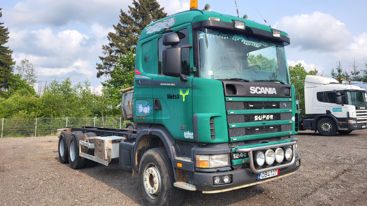 SCANIA R124 420 6X4 - Châssis cabine: photos 2 SCANIA R124 420 6X4 - Châssis cabine: photos 2