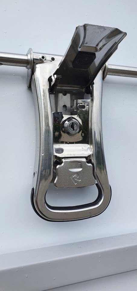 Remorque porte-voitures neuf TS1: photos 10 Remorque porte-voitures neuf TS1: photos 10