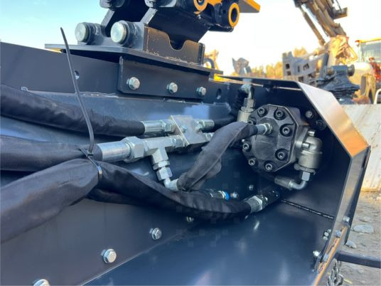 Accessoire pour Engins de chantier Épareuse pour pelle de 4T à 10T: photos 9