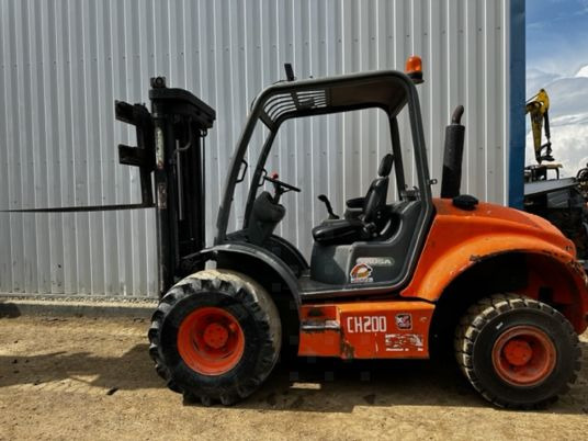 Ausa C200HX4 - 4x4 à 16500€ HT - Chariot élévateur: photos 1 Ausa C200HX4 - 4x4 à 16500€ HT - Chariot élévateur: photos 1