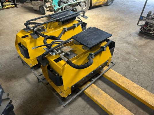 Epareuse pour pelle de 2T à 4T5 - Broyeur/ Épareuse: photos 5 Epareuse pour pelle de 2T à 4T5 - Broyeur/ Épareuse: photos 5