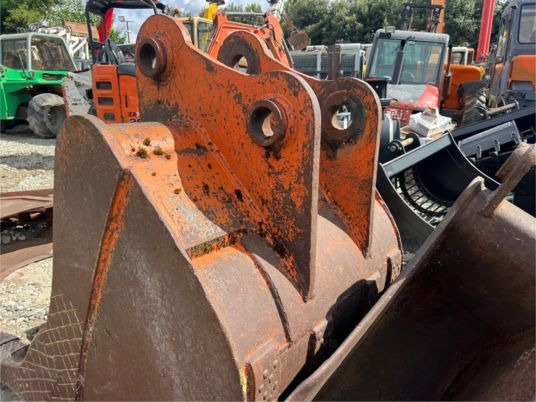 Godet 1M10 - axe 80 mm - Godet: photos 5 Godet 1M10 - axe 80 mm - Godet: photos 5