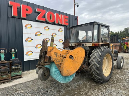 Renault TRACTEUR 75-32 à 9900 € HT - Tracteur agricole: photos 5 Renault TRACTEUR 75-32 à 9900 € HT - Tracteur agricole: photos 5