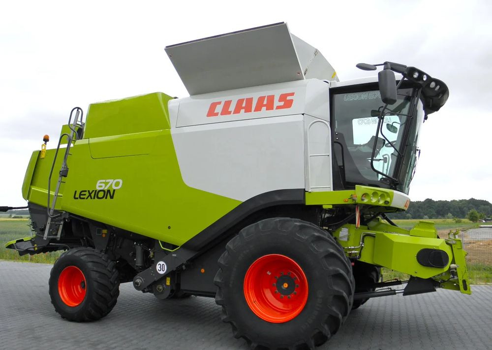 Claas Lexion 670 2014 Rok, Heder 7,5 Vario, Najbogatsza Wersja, Nie Malowany, Stan Idealny - Moissonneuse-batteuse: photos 1 Claas Lexion 670 2014 Rok, Heder 7,5 Vario, Najbogatsza Wersja, Nie Malowany, Stan Idealny - Moissonneuse-batteuse: photos 1