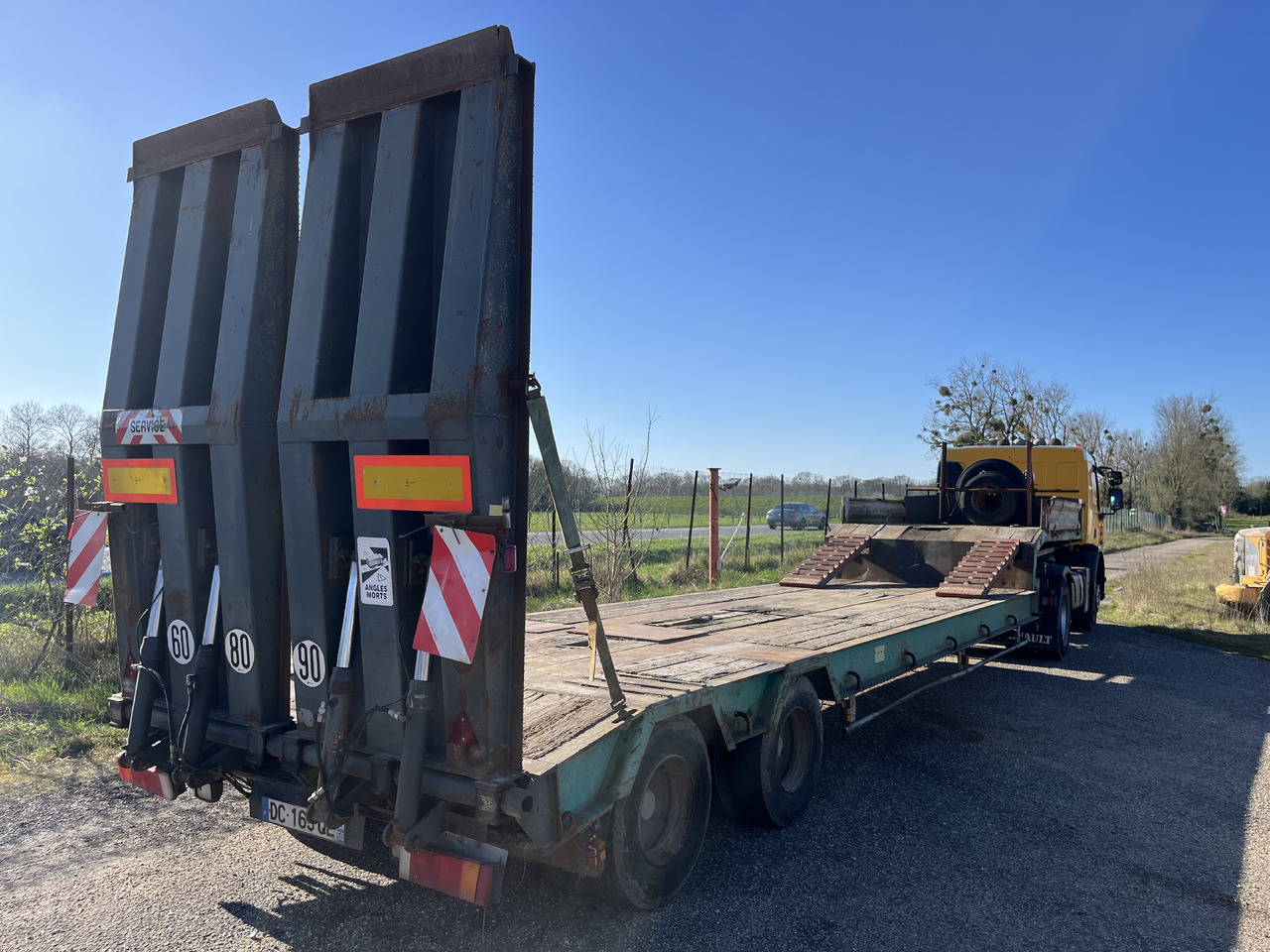 Semi-remorque surbaissé ACTM S32215 porte engins surbaissé rampes: photos 11