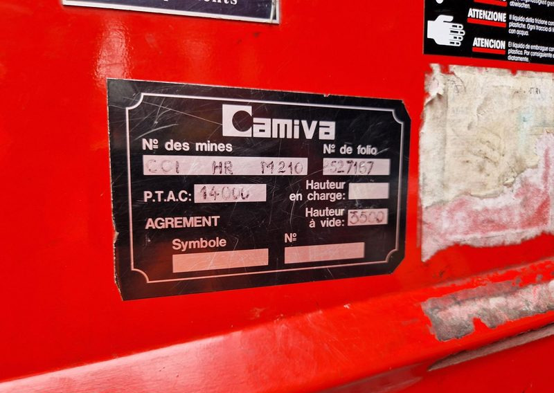 RENAULT M210 4x4 FPT HR 3500L - Camion de pompier: photos 5 RENAULT M210 4x4 FPT HR 3500L - Camion de pompier: photos 5