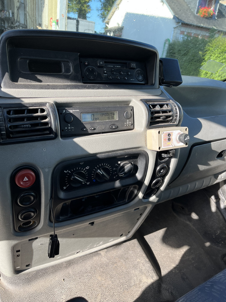 Camion plateau Renault Mascott 2L8 dci 130cv plateau hayon: photos 6