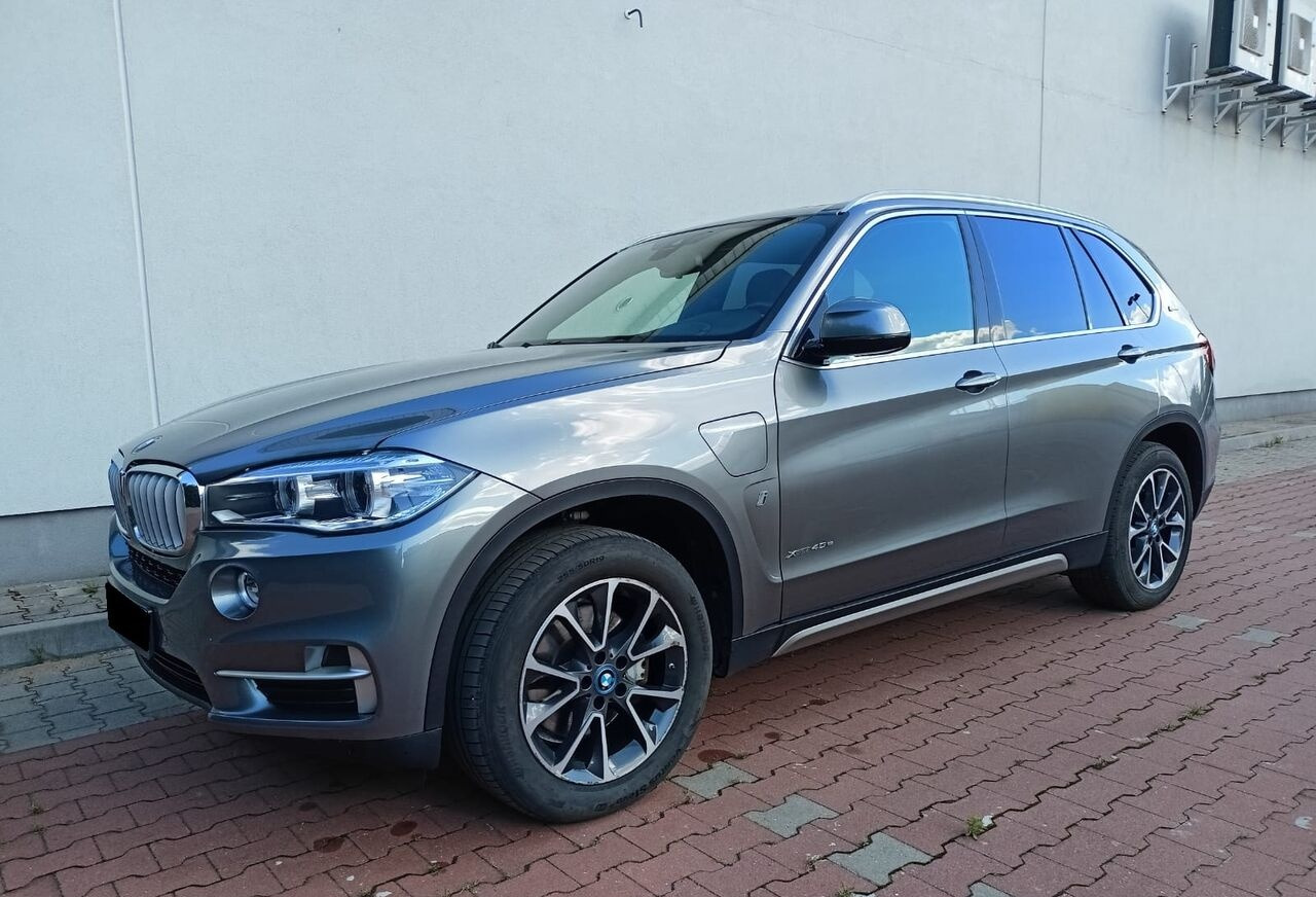 BMW X5 - SUV: photos 2 BMW X5 - SUV: photos 2