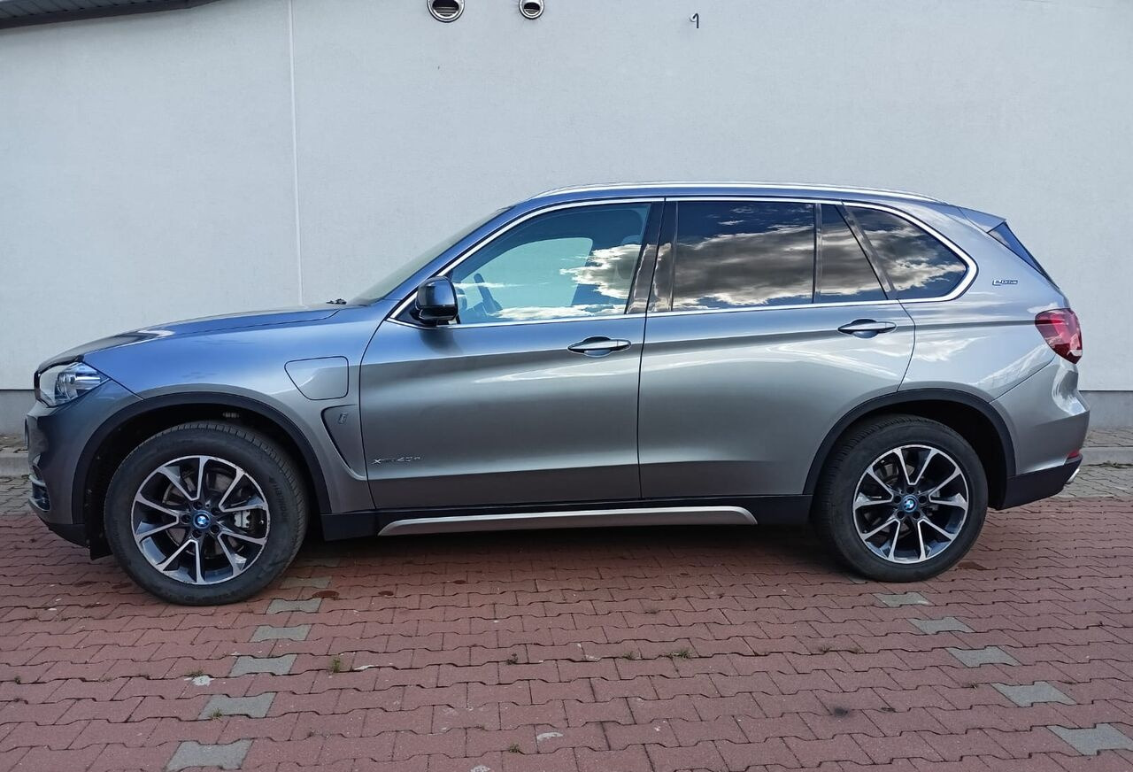 BMW X5 - SUV: photos 3 BMW X5 - SUV: photos 3