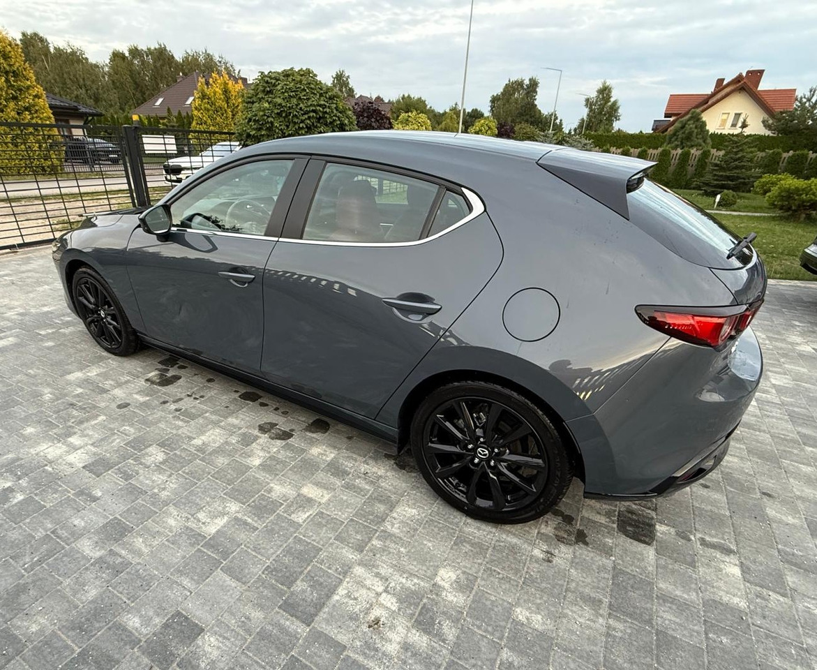 MAZDA 3 - Voiture: photos 4 MAZDA 3 - Voiture: photos 4