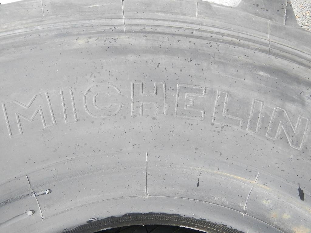 Michelin 23.5R25 XL B - USED AA - Pneu pour Engins de chantier: photos 3 Michelin 23.5R25 XL B - USED AA - Pneu pour Engins de chantier: photos 3