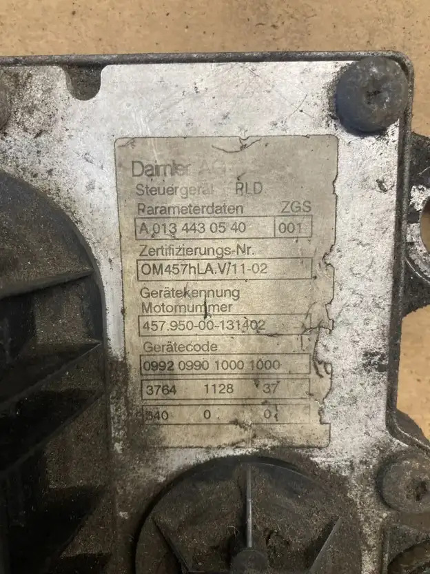 Mercedes-Benz Motorsteuergerät Mercedes OM 457 HLA 457.950 PLD Control Unit OM 4 - Bloc de gestion pour Camion: photos 2 Mercedes-Benz Motorsteuergerät Mercedes OM 457 HLA 457.950 PLD Control Unit OM 4 - Bloc de gestion pour Camion: photos 2