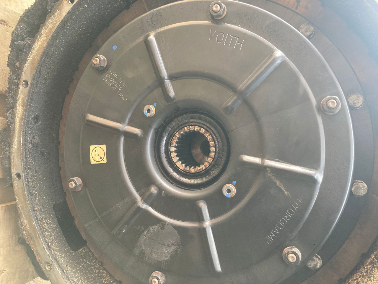 Voith Voith Hydrodamp 68.5503.26 64.0260.13 Torsionsschwingungsdämpfer - Boîte de vitesse et pièces pour Bus: photos 1 Voith Voith Hydrodamp 68.5503.26 64.0260.13 Torsionsschwingungsdämpfer - Boîte de vitesse et pièces pour Bus: photos 1