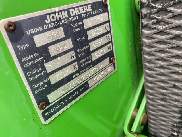 JOHN DEERE 590 - Presse à balles rondes: photos 5 JOHN DEERE 590 - Presse à balles rondes: photos 5