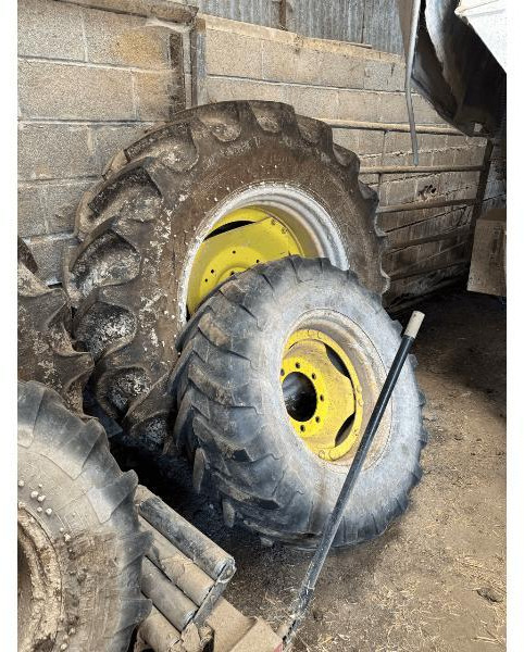 JOHN DEERE 6230 - Tracteur agricole: photos 3 JOHN DEERE 6230 - Tracteur agricole: photos 3