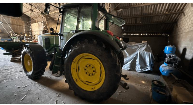 JOHN DEERE 6520 - Tracteur agricole: photos 3 JOHN DEERE 6520 - Tracteur agricole: photos 3