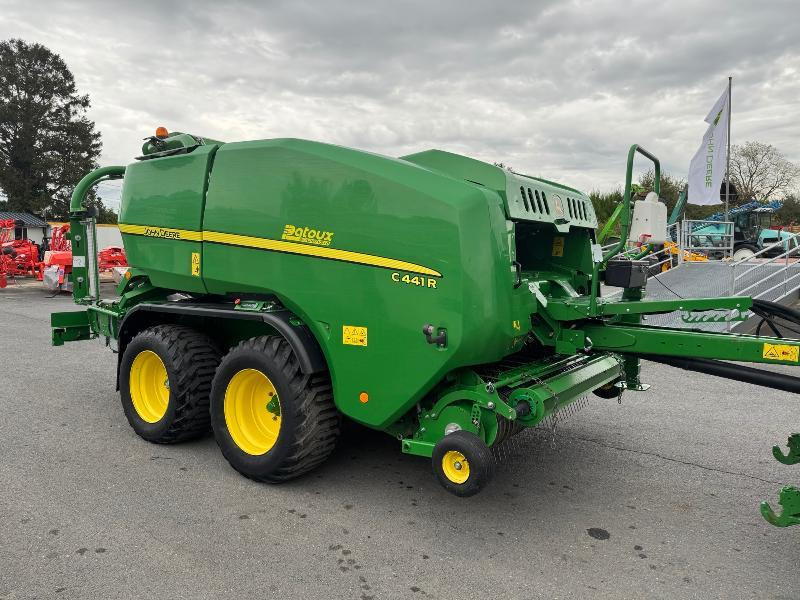 JOHN DEERE C441R - Presse à balles rondes, Enrubanneuse: photos 4 JOHN DEERE C441R - Presse à balles rondes, Enrubanneuse: photos 4
