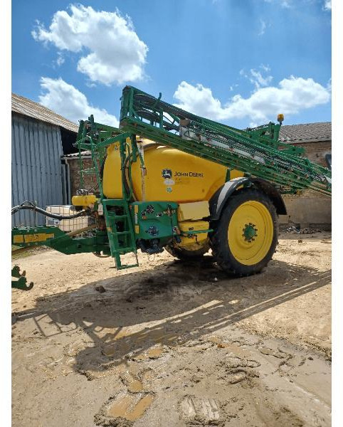 JOHN DEERE M740i - Pulvérisateur traîné: photos 1 JOHN DEERE M740i - Pulvérisateur traîné: photos 1