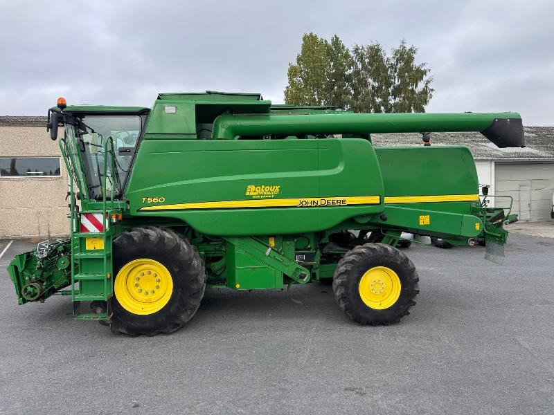 JOHN DEERE T560 - Moissonneuse-batteuse: photos 2 JOHN DEERE T560 - Moissonneuse-batteuse: photos 2