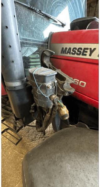 Tracteur agricole MASSEY-FERGUSON 5460: photos 9