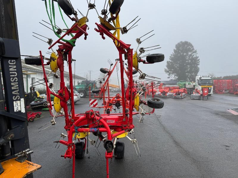 POTTINGER HIT 881 - Faneuse: photos 5 POTTINGER HIT 881 - Faneuse: photos 5